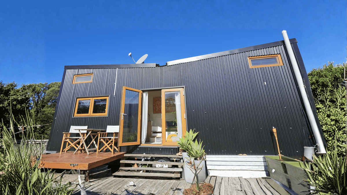 Boutique German-Designed THOW: 2-Bed, 9m Tiny Home with Japanese Soaking Tub - Image 1