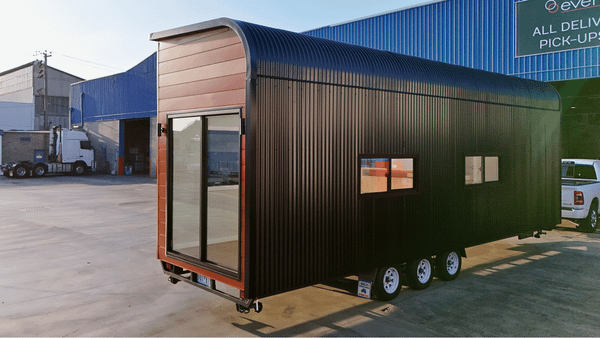 9m Showcase Build – 2-Bed Tiny Home On Wheels, Ground-Floor Queen + Loft