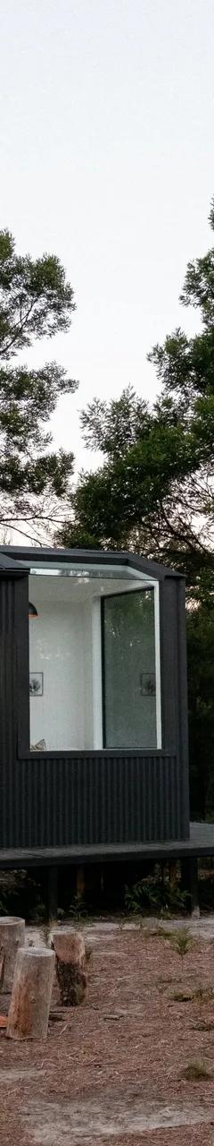 2-Bed Tiny Home With Full Kitchen, Waterfall Window & Ground-Floor King thumbnail 9