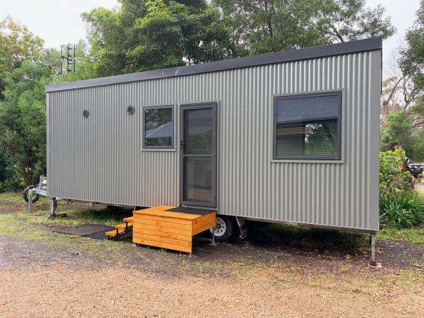 The Flagship Build — 8m Single-Level Tiny Home on Wheels, Built by a 45-Year Master Carpenter