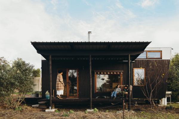 Black Charred Timber: 9m x 3.15m Tiny Home on Wheels, Two Lofts